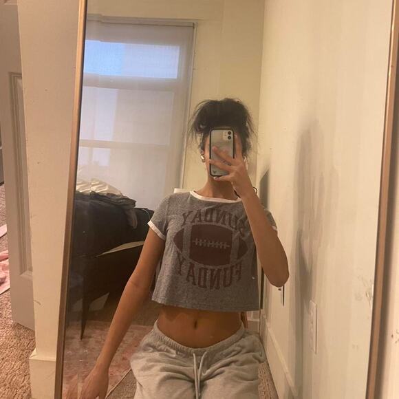 No label Tops - Grey cropped sunday funday football